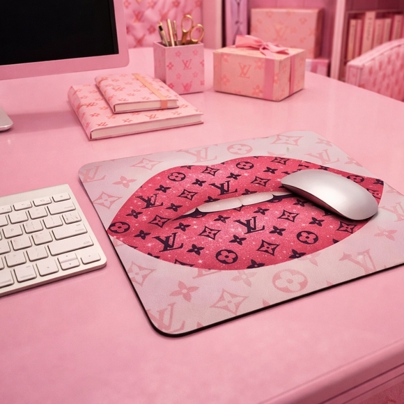 Mouse Pad - Picture 1 of 4